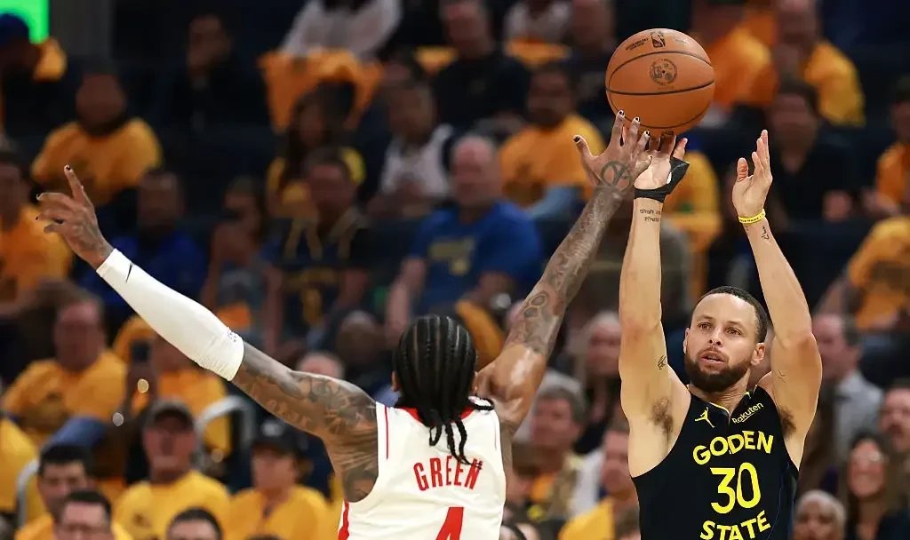 勇士战胜火箭,比分扳平 勇士战胜火箭,比分扳平