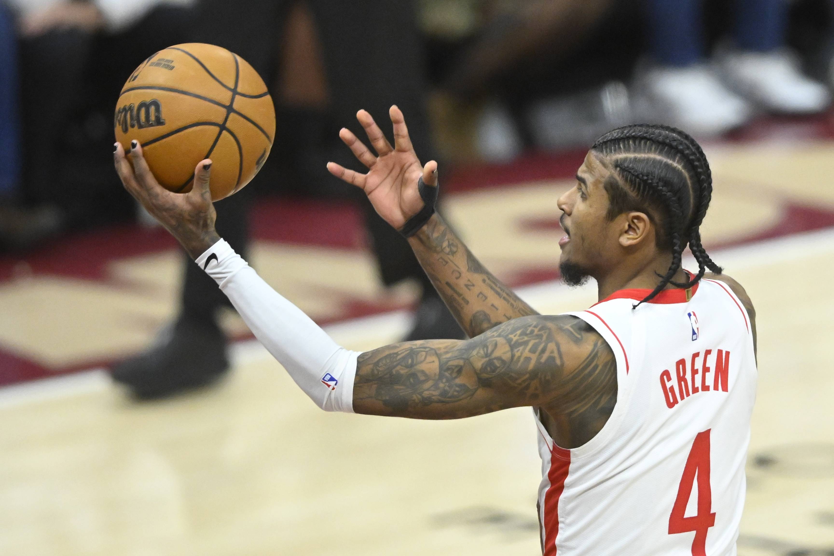 火箭主场擒灰熊,止住连败 火箭主场擒灰熊,止住连败