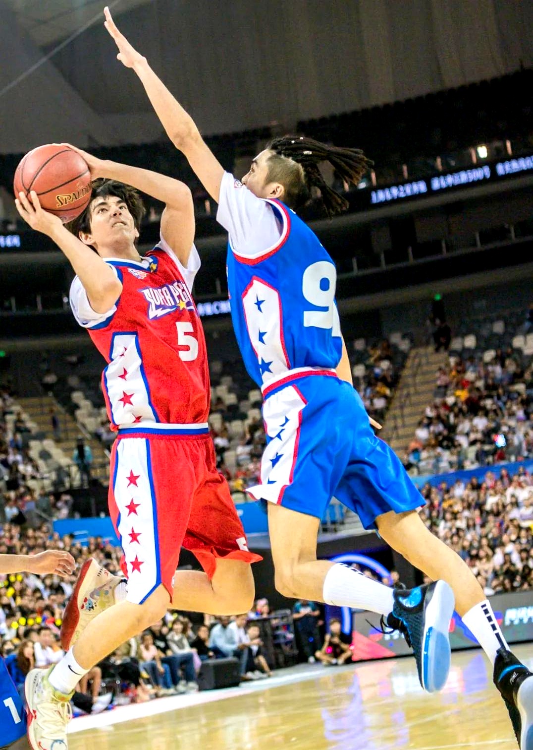 南美篮球巨星碰撞,充满悬念的比赛即将展开 南美篮球巨星碰撞,充满悬念的比赛即将展开