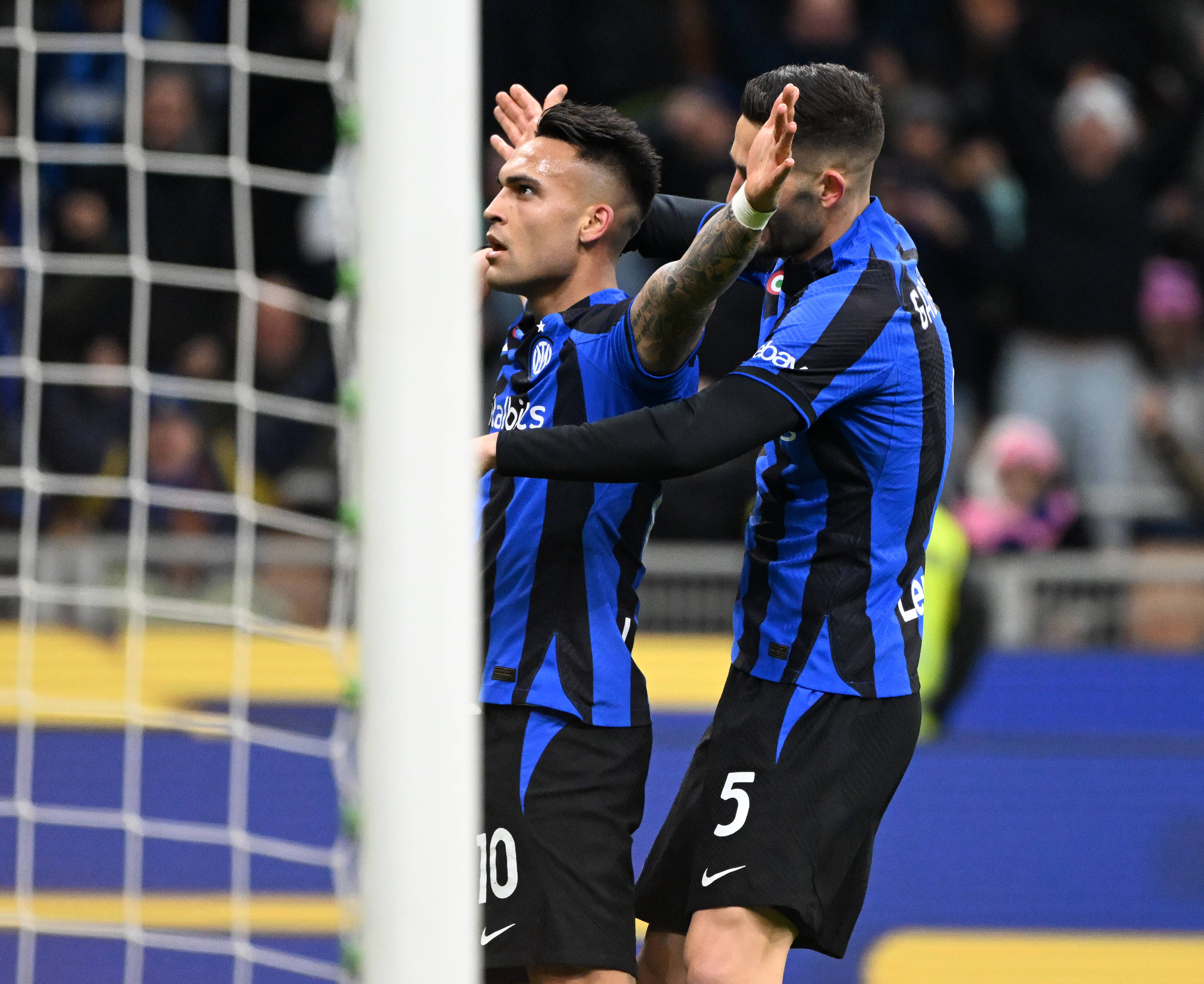 包含乌迪内斯主场失利,球队面临争议的词条 包含乌迪内斯主场失利,球队面临争议的词条