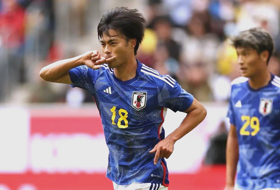 日本选手在比赛中展现出惊人的实力 日本选手在比赛中展现出惊人的实力