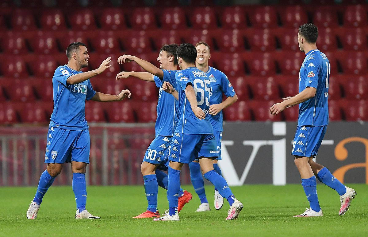 贝内文托遭遇失利,球队士气低迷 贝内文托遭遇失利,球队士气低迷