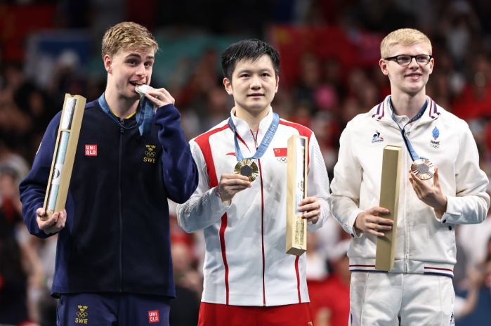 德国队完胜英格兰队,樊振东刷新纪录的简单介绍 德国队完胜英格兰队,樊振东刷新纪录的简单介绍