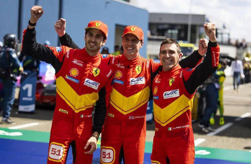 索伯车队鏖战法拉利,拉塞尔带队取胜 索伯车队鏖战法拉利,拉塞尔带队取胜