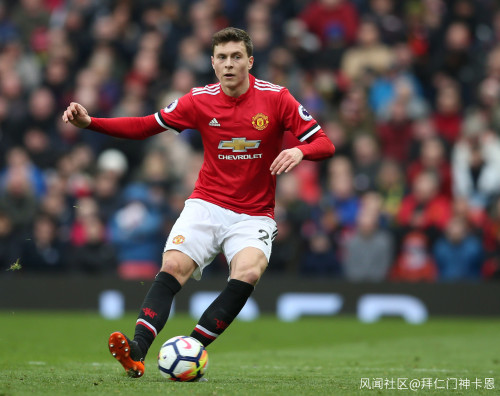 智利完胜塞维利亚,孔德高光表现 智利完胜塞维利亚,孔德高光表现