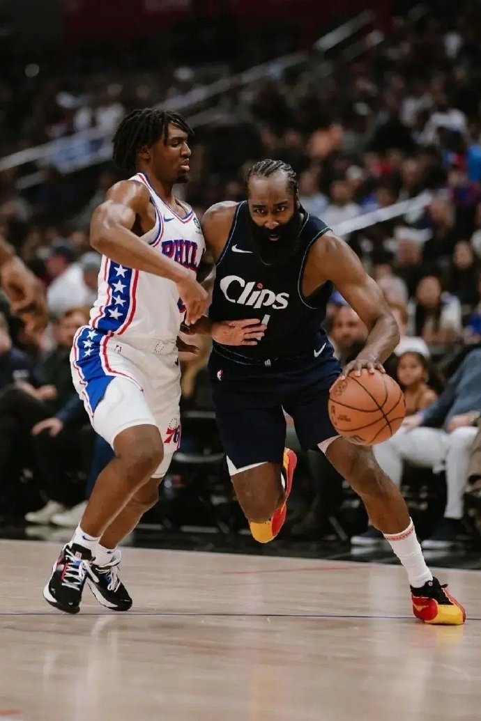 波兰男篮轻取爵士,哈登惊艳世界 波兰男篮轻取爵士,哈登惊艳世界