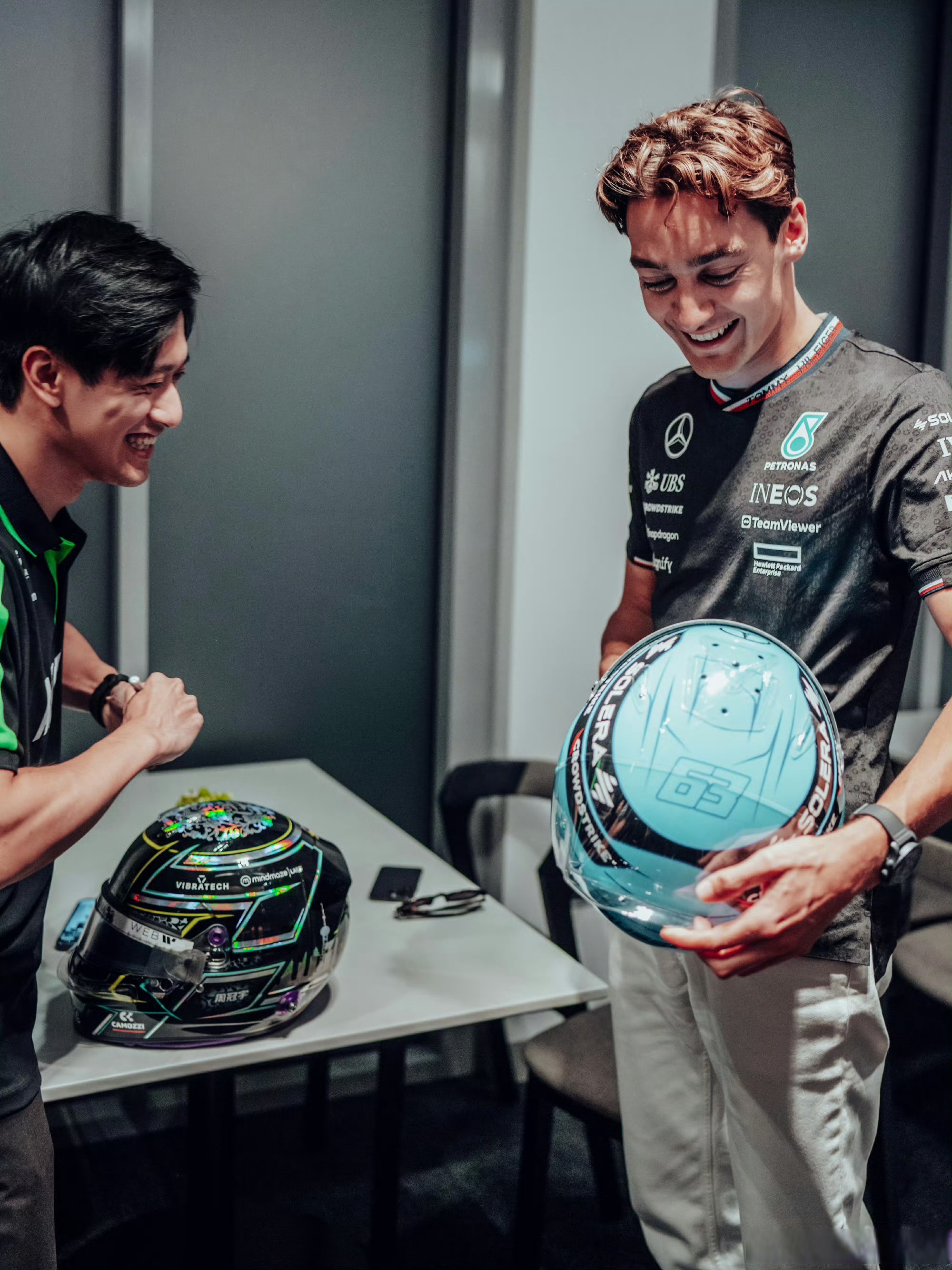 关于红牛车队险胜雷诺车队，周冠宇扛起全队的信息